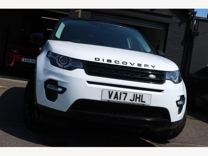 Land Rover DISCOVERY SPORT 2.0 TD4 HSE Black Auto 4WD Euro 6 (s/s) 5dr Land Rover DISCOVERY SPORT 2.0 TD4 HSE Black Auto 4WD Euro 6 (s/s) 5dr