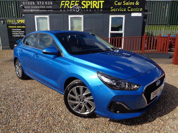 Hyundai I30 1.0 T-GDi SE Nav Fastback 5dr Petrol Manual Euro 6 (s/s) (120 Ps) Hyundai I30 1.0 T-GDi SE Nav Fastback 5dr Petrol Manual Euro 6 (s/s) (120 Ps)