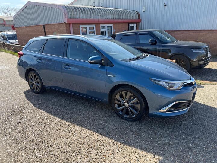 Toyota Auris 1.8 VVT-h Excel Touring Sports CVT Euro 6 (s/s) 5dr Toyota Auris 1.8 VVT-h Excel Touring Sports CVT Euro 6 (s/s) 5dr