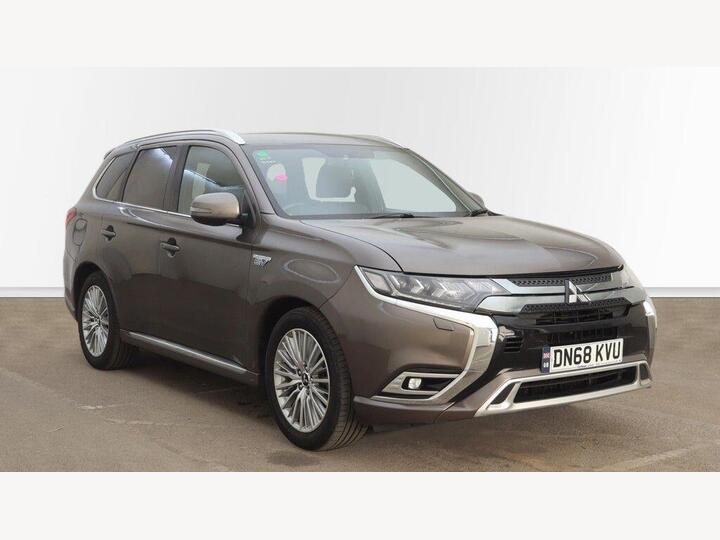 Mitsubishi Outlander 2.4h TwinMotor 13.8kWh 4h CVT 4WD Euro 6 (s/s) 5dr
