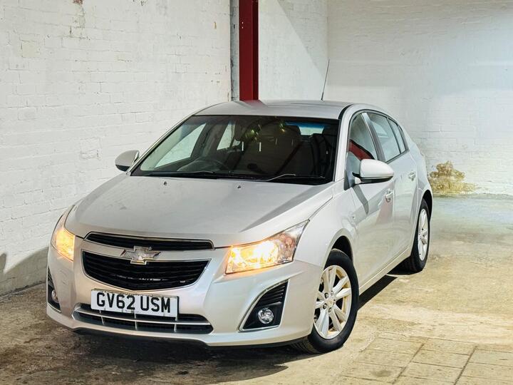 Chevrolet Cruze 1.6 LT Auto Euro 5 5dr Chevrolet Cruze 1.6 LT Auto Euro 5 5dr