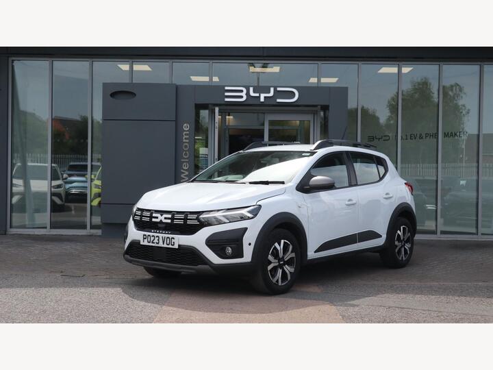 Dacia Sandero Stepway 1.0 TCe Journey Euro 6 (s/s) 5dr Dacia Sandero Stepway 1.0 TCe Journey Euro 6 (s/s) 5dr