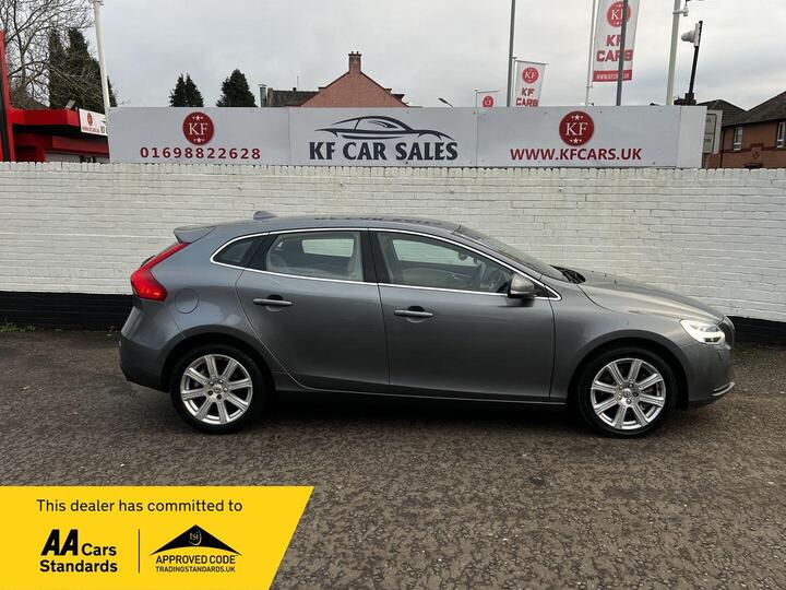 Volvo V40 1.5 T3 Inscription Auto Euro 6 (s/s) 5dr