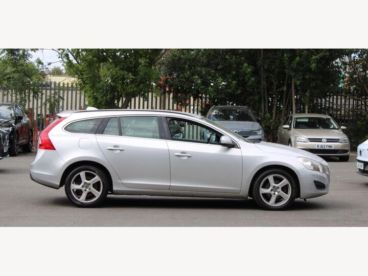 Volvo V60 1.6 D2 SE Euro 5 (s/s) 5dr