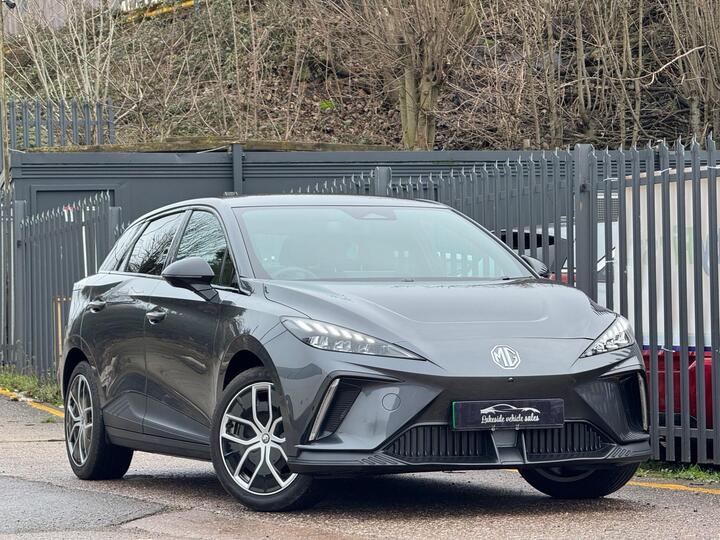 MG MG4 64kWh Trophy Long Range Auto 5dr