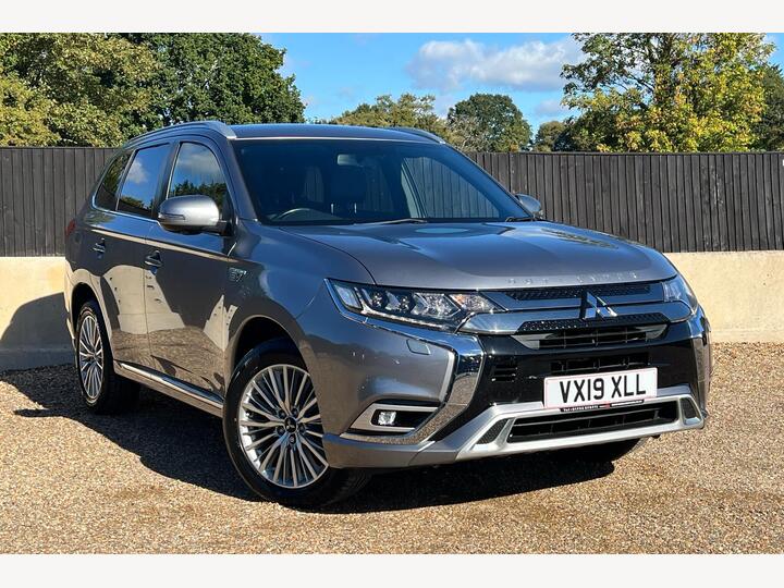 Mitsubishi Outlander 2.4h TwinMotor 13.8kWh 4h CVT 4WD Euro 6 (s/s) 5dr