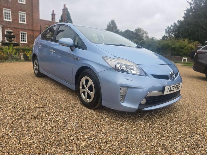 Toyota Prius 1.8 VVT-h CVT Euro 5 (s/s) 5dr Toyota Prius 1.8 VVT-h CVT Euro 5 (s/s) 5dr