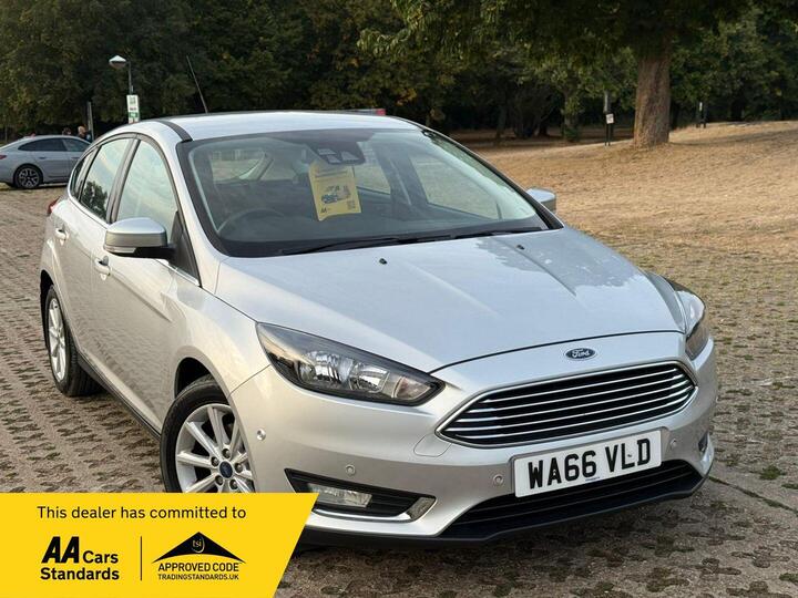 Ford Focus 1.0T EcoBoost Titanium Euro 6 (s/s) 5dr