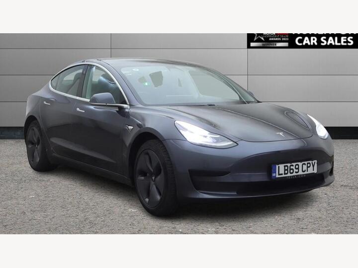 Tesla Model 3 Standard Range Plus Auto RWD 4dr