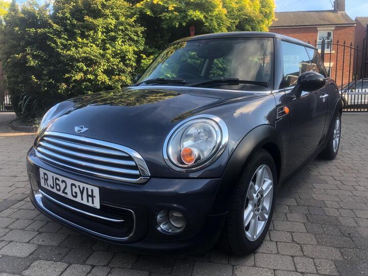 MINI Hatch 1.6 Cooper Auto Euro 5 3dr