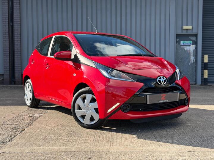 Toyota AYGO 1.0 VVT-i X-play Euro 6 5dr