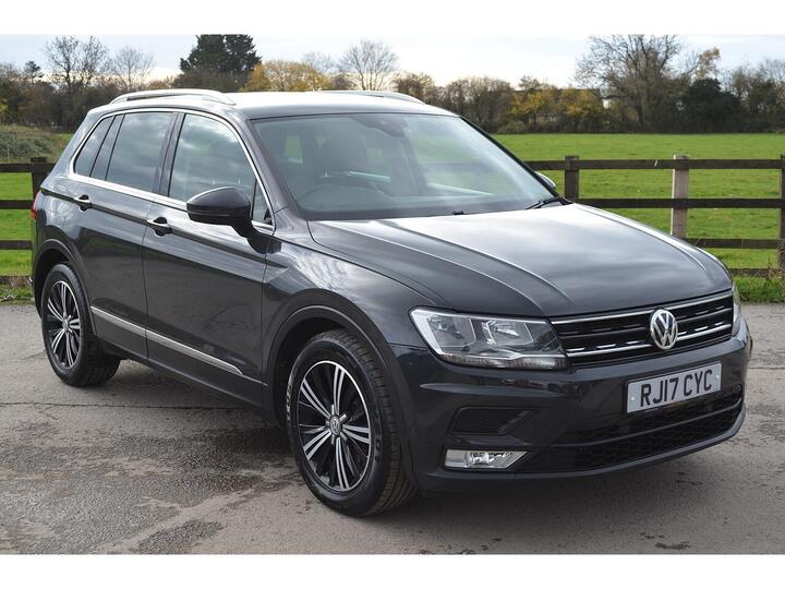 Volkswagen Tiguan 2.0 TDI BlueMotion Tech SE Navigation DSG Euro 6 (s/s) 5dr Volkswagen Tiguan 2.0 TDI BlueMotion Tech SE Navigation DSG Euro 6 (s/s) 5dr
