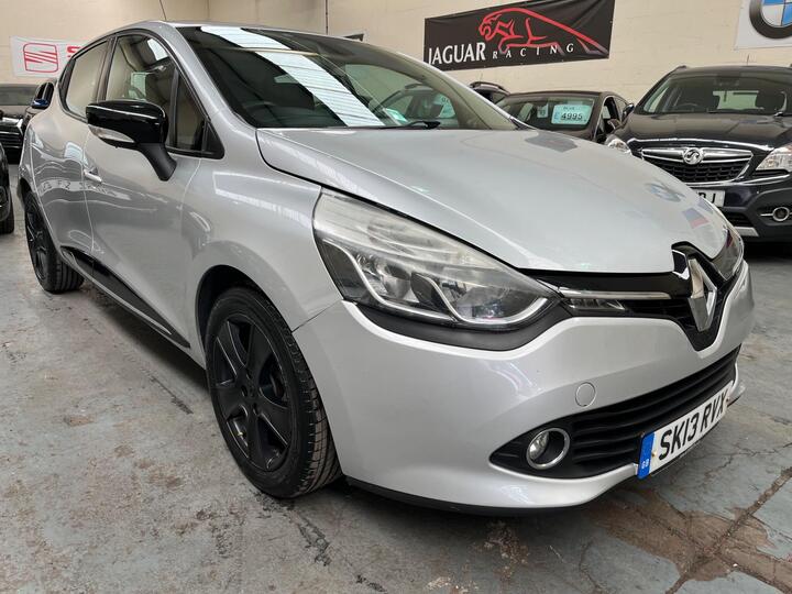 Renault Clio 1.2 16V Dynamique MediaNav Euro 5 5dr Renault Clio 1.2 16V Dynamique MediaNav Euro 5 5dr