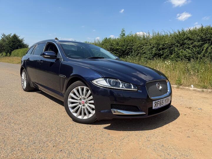 Jaguar XF 2.2d Luxury Sportbrake Auto Euro 5 (s/s) 5dr