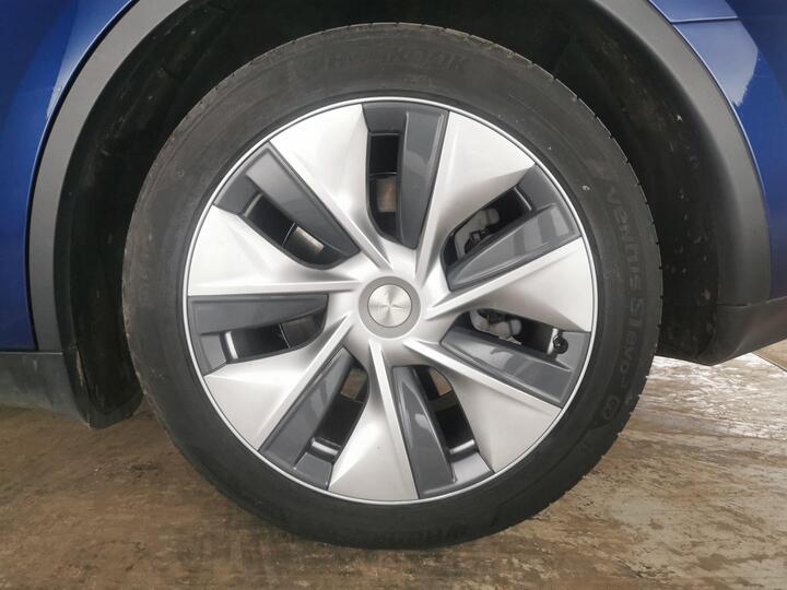 Tesla Model Y Auto RWD 5dr