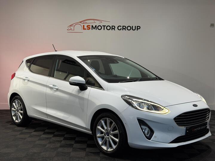 Ford Fiesta 1.0T EcoBoost Titanium Euro 6 (s/s) 5dr