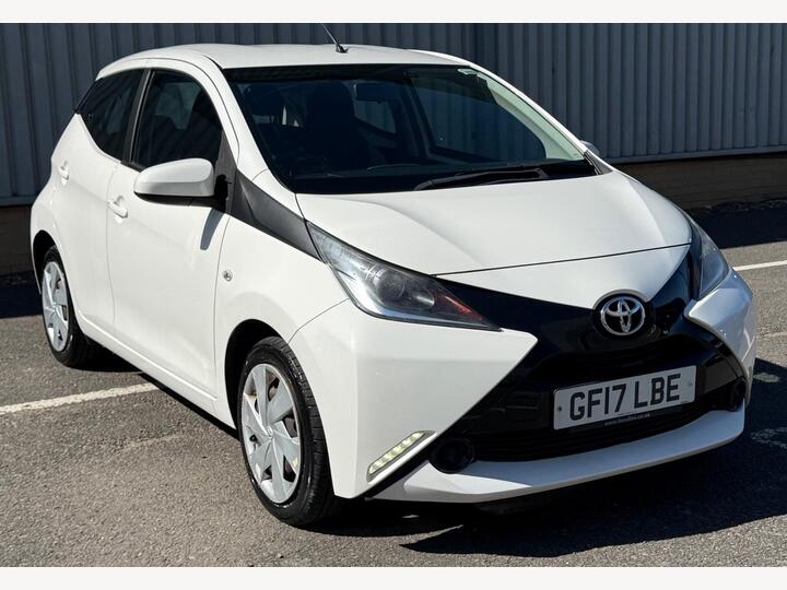 Toyota AYGO 1.0 VVT-i X-play Euro 6 5dr