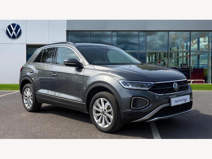 Volkswagen T-Roc 1.5 TSI Match DSG Euro 6 (s/s) 5dr Volkswagen T-Roc 1.5 TSI Match DSG Euro 6 (s/s) 5dr