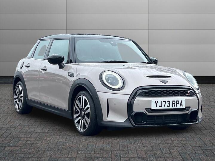 MINI Hatch 2.0 Cooper S Exclusive Steptronic Euro 6 (s/s) 5dr