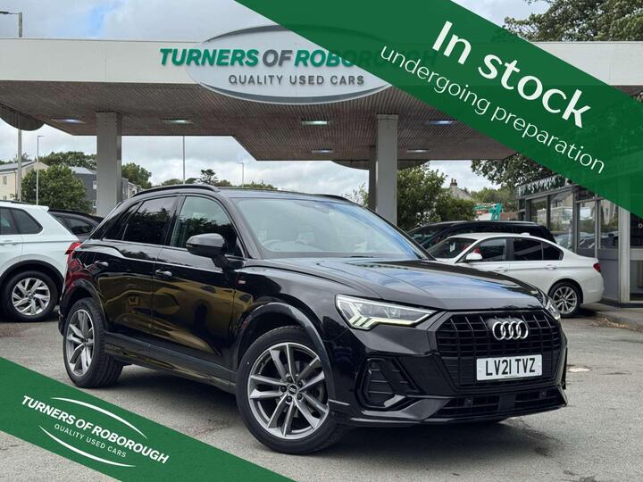 Audi Q3 1.5 TFSI CoD 35 Black Edition S Tronic Euro 6 (s/s) 5dr