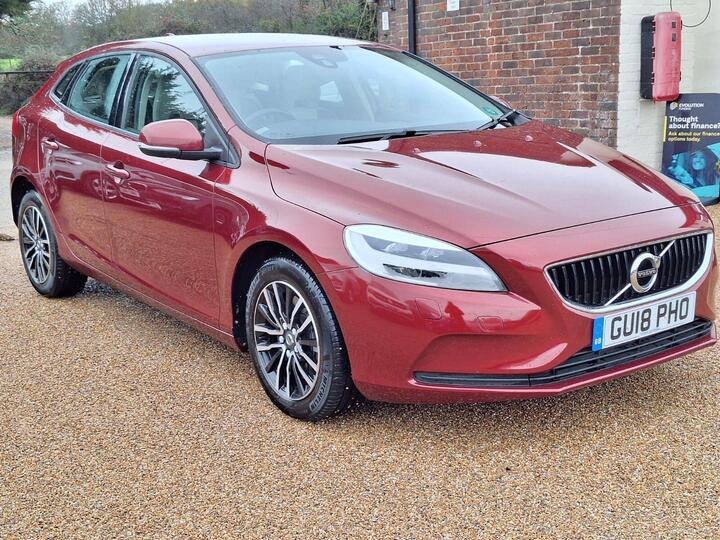Volvo V40 1.5 T2 Momentum Auto Euro 6 (s/s) 5dr