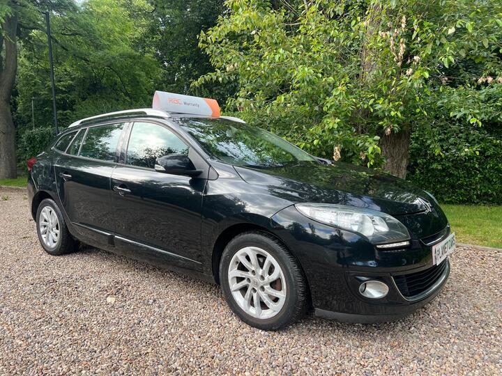 Renault Megane 1.5 DCi Dynamique TomTom Sport Tourer Euro 5 (s/s) 5dr Renault Megane 1.5 DCi Dynamique TomTom Sport Tourer Euro 5 (s/s) 5dr