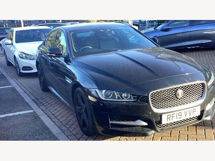 Jaguar XE SALOON 2.0i GPF R-Sport Auto Euro 6 (s/s) 4dr