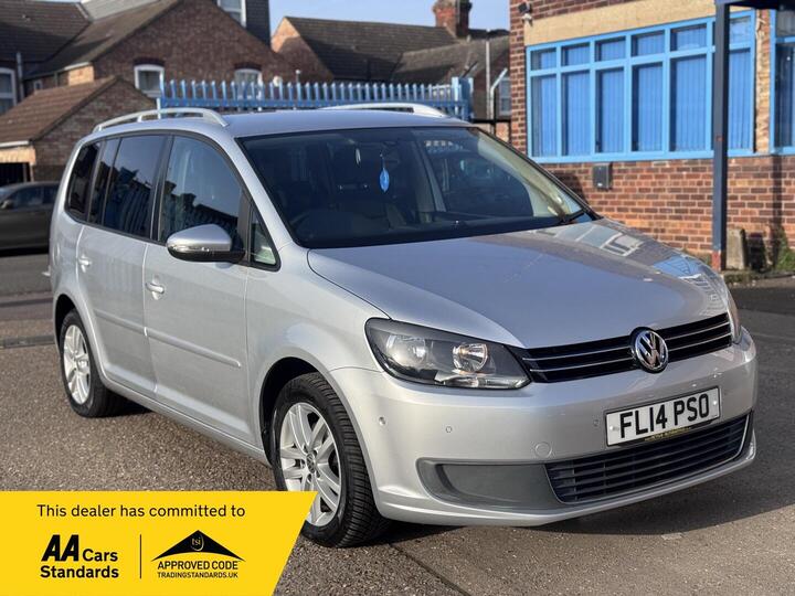 Volkswagen Touran 1.6 TDI SE Euro 5 5dr Volkswagen Touran 1.6 TDI SE Euro 5 5dr