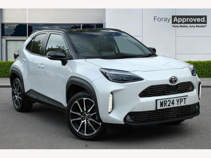 Toyota Yaris Cross 1.5 VVT-h GR SPORT E-CVT Euro 6 (s/s) 5dr Toyota Yaris Cross 1.5 VVT-h GR SPORT E-CVT Euro 6 (s/s) 5dr