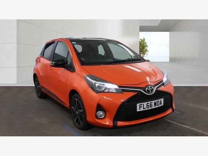 Toyota Yaris 1.33 Dual VVT-i Orange Edition Euro 6 5dr