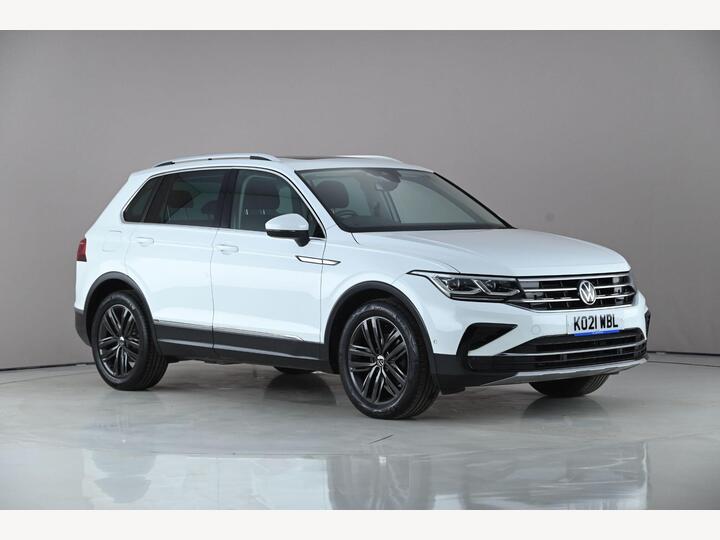 Volkswagen Tiguan 2.0 TDI Elegance DSG Euro 6 (s/s) 5dr Volkswagen Tiguan 2.0 TDI Elegance DSG Euro 6 (s/s) 5dr