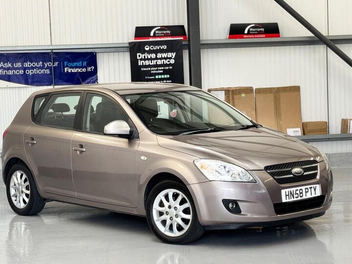 Kia Ceed 1.6 LS 5dr