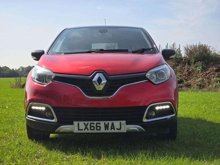 Renault Captur 0.9 TCe ENERGY Signature Nav Euro 6 (s/s) 5dr