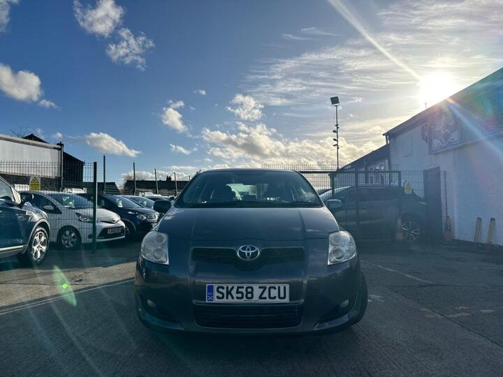 Toyota AURIS 1.6 VVT-i TR 5dr Toyota AURIS 1.6 VVT-i TR 5dr