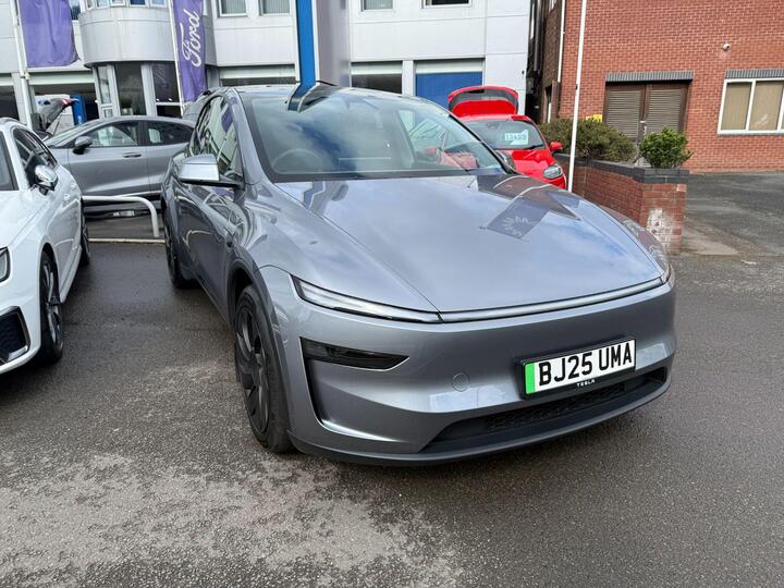 Tesla Model Y 84.7kWh (Dual Motor) Long Range Auto 4WDE 5dr