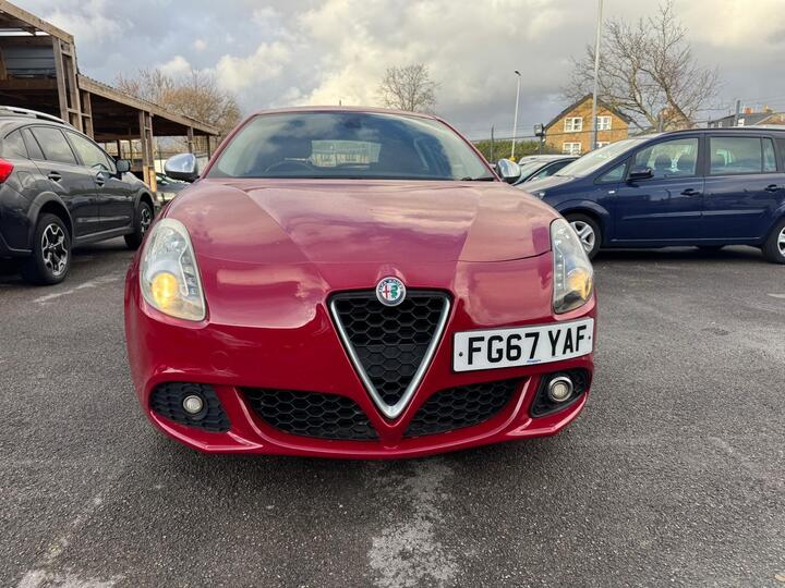 Alfa Romeo Giulietta 1.4 TB MultiAir Super Euro 6 (s/s) 5dr Alfa Romeo Giulietta 1.4 TB MultiAir Super Euro 6 (s/s) 5dr