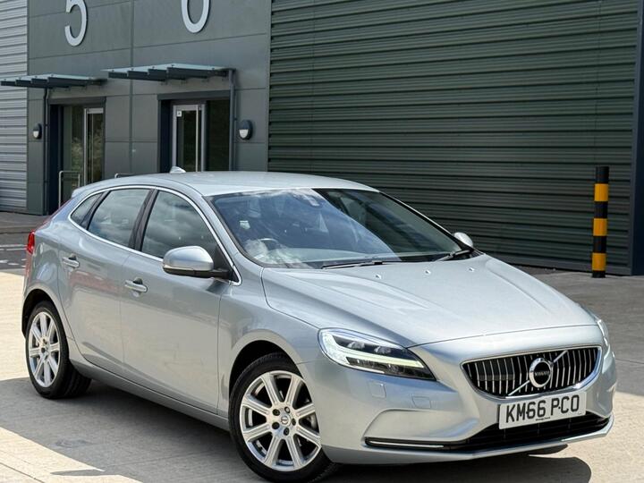 Volvo V40 2.0 D2 Inscription Euro 6 (s/s) 5dr
