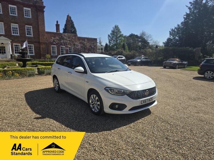 Fiat Tipo 1.6 E-Torq Easy Plus Auto Euro 6 5dr