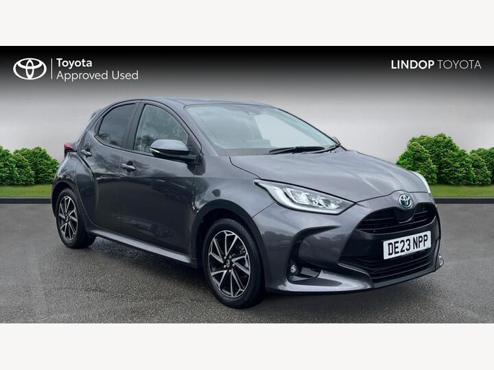 Toyota Yaris 1.5 VVT-h Design E-CVT Euro 6 (s/s) 5dr