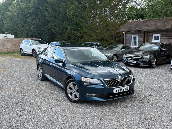 Skoda Superb 2.0 TDI SE Business Euro 6 (s/s) 5dr Skoda Superb 2.0 TDI SE Business Euro 6 (s/s) 5dr