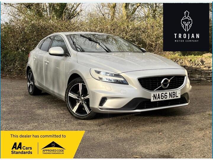 Volvo V40 2.0 T2 R-Design Nav Plus Euro 6 (s/s) 5dr