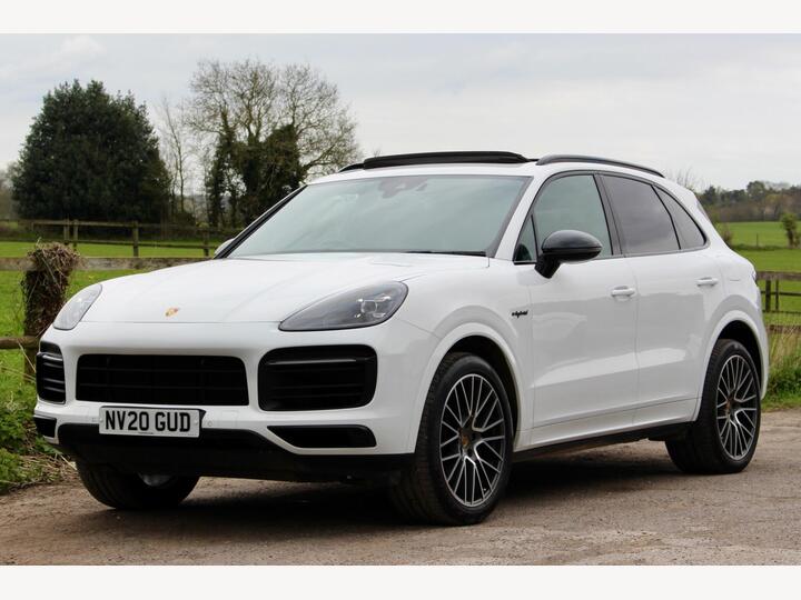 Porsche Cayenne 3.0 V6 E-Hybrid 14.1kWh TiptronicS 4WD Euro 6 (s/s) 5dr (3.6kW Charger)