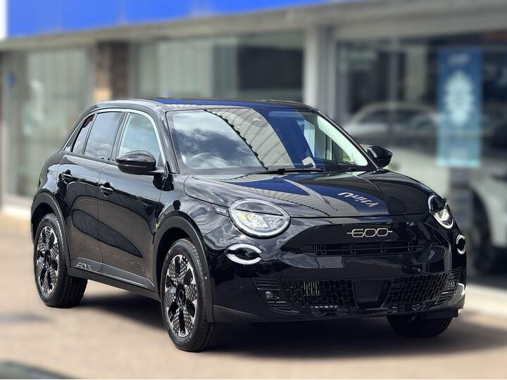 Fiat 600 1.2 MHEV E-DCT Euro 6 (s/s) 5dr