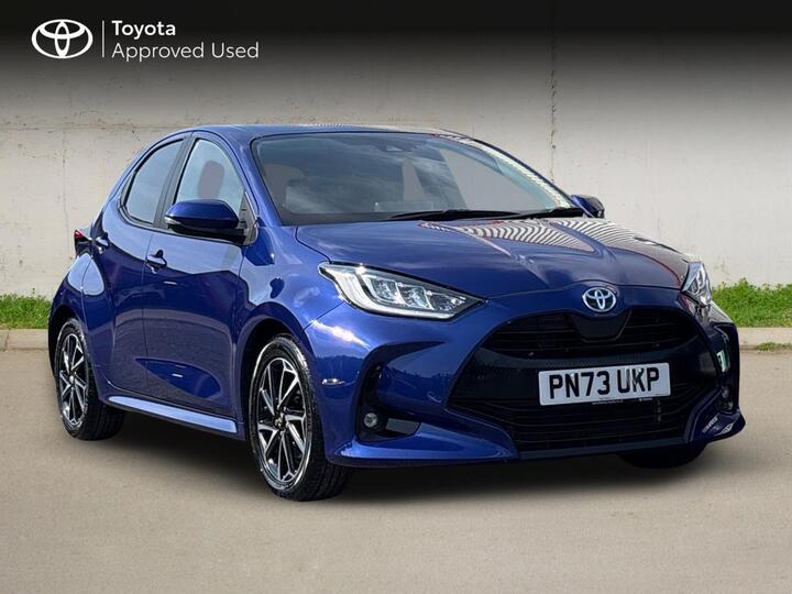 Toyota Yaris 1.5 VVT-h Design E-CVT Euro 6 (s/s) 5dr