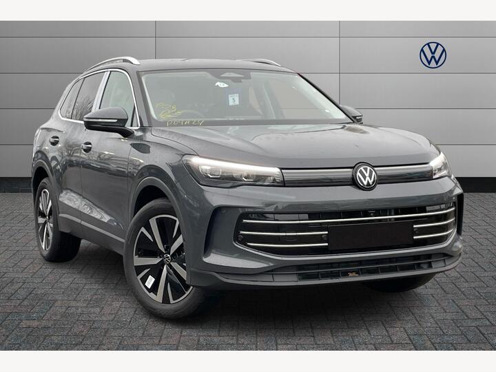 Volkswagen Tiguan 1.5 ETSI MHEV Elegance DSG Euro 6 (s/s) 5dr