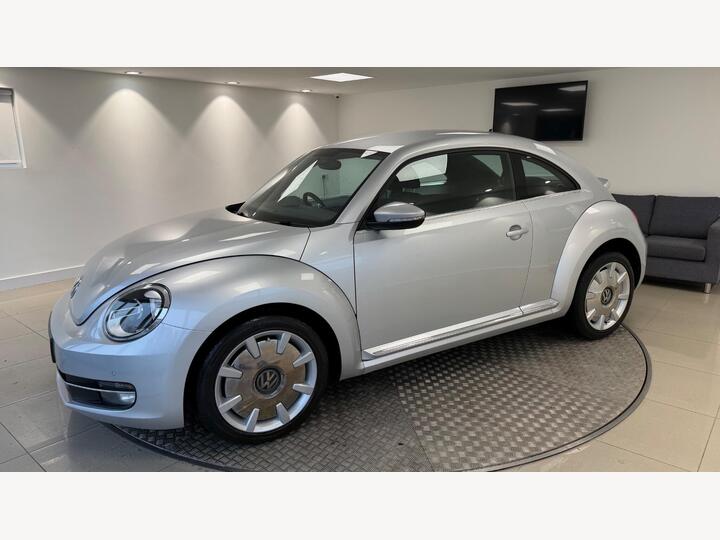 Volkswagen Beetle 1.6 TDI BlueMotion Tech Design DSG Euro 5 (s/s) 3dr