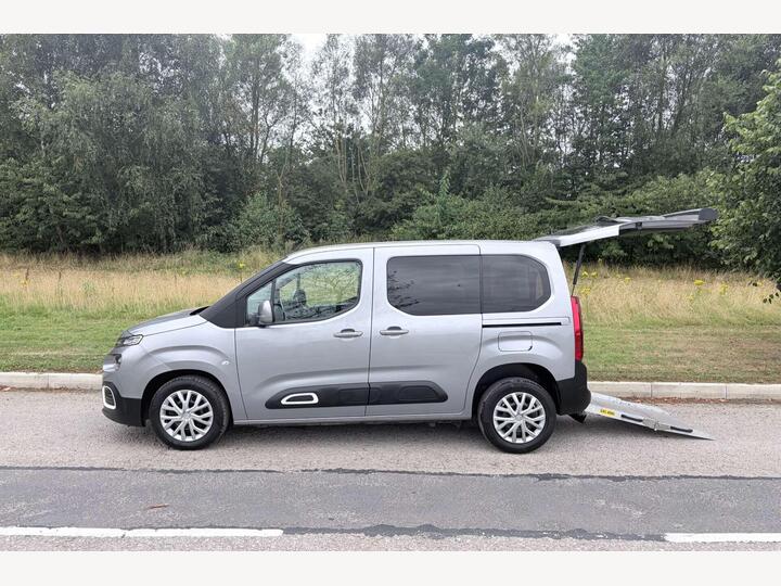 Citroen BERLINGO MULTISPACE 1.5 BlueHDi Feel M MPV EAT Euro 6 (s/s) 5dr