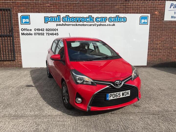 Toyota YARIS HATCHBACK 1.33 Dual VVT-i Icon Euro 5 5dr Euro 5