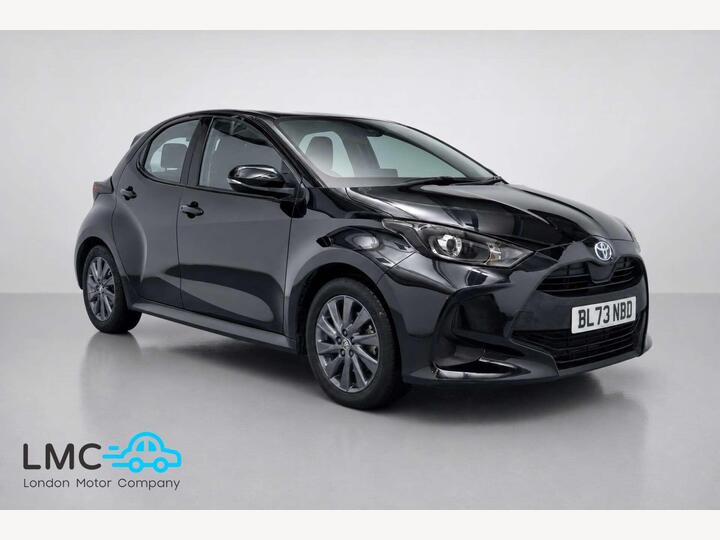 Toyota YARIS 1.5 VVT-h Icon E-CVT Euro 6 (s/s) 5dr