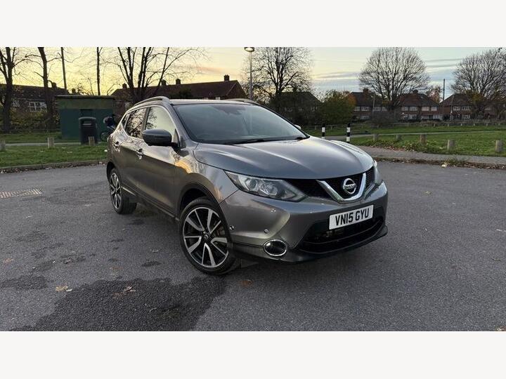 Nissan Qashqai 1.2 DIG-T Tekna XTRON 2WD Euro 6 (s/s) 5dr